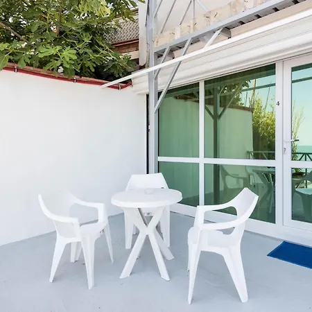 Kabakum Guest Rooms * Sea View * Free Wifi